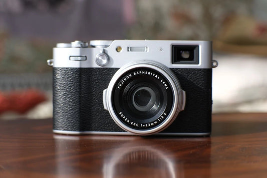 Fujifilm X100VI - Silver (Mint)