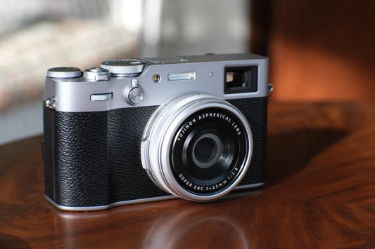 Fujifilm X100VI - Silver (Mint)